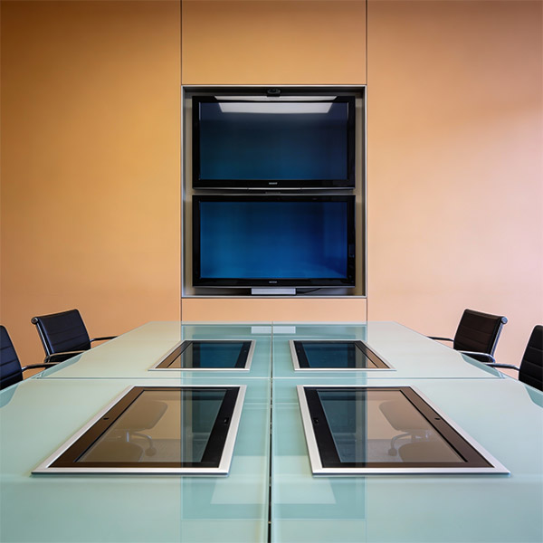 Оборудование переговорных комнат